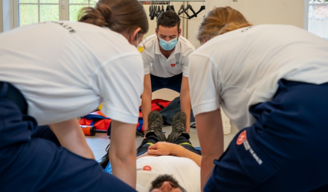 Premiers Secours en Equipe de niveau 2 - Ordre de Malte